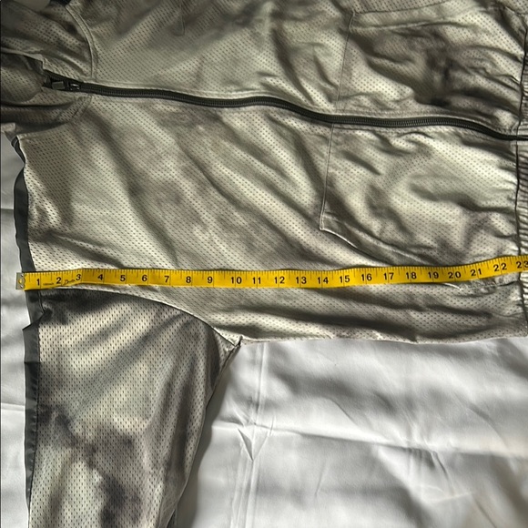 Nike Gray Windbreaker Lightweight Hooded Jacket - Picture 3 of 6